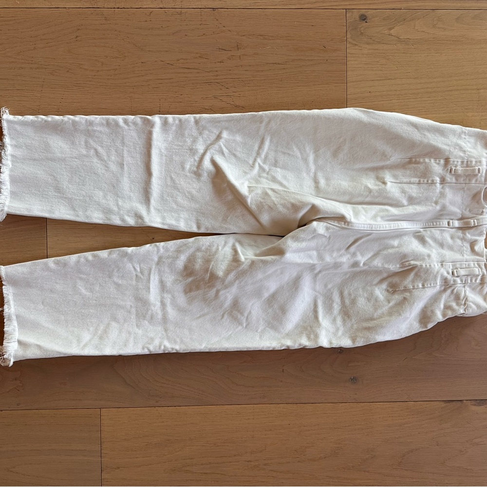 Abercrombie & Fitch White Mom Jean